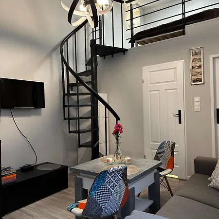 Miniapartament Jelonka アパート イェレニャ・グーラ